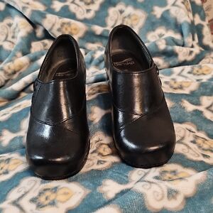 DANSKO Black Leather Slip Ons S37 EUC US size 6-7